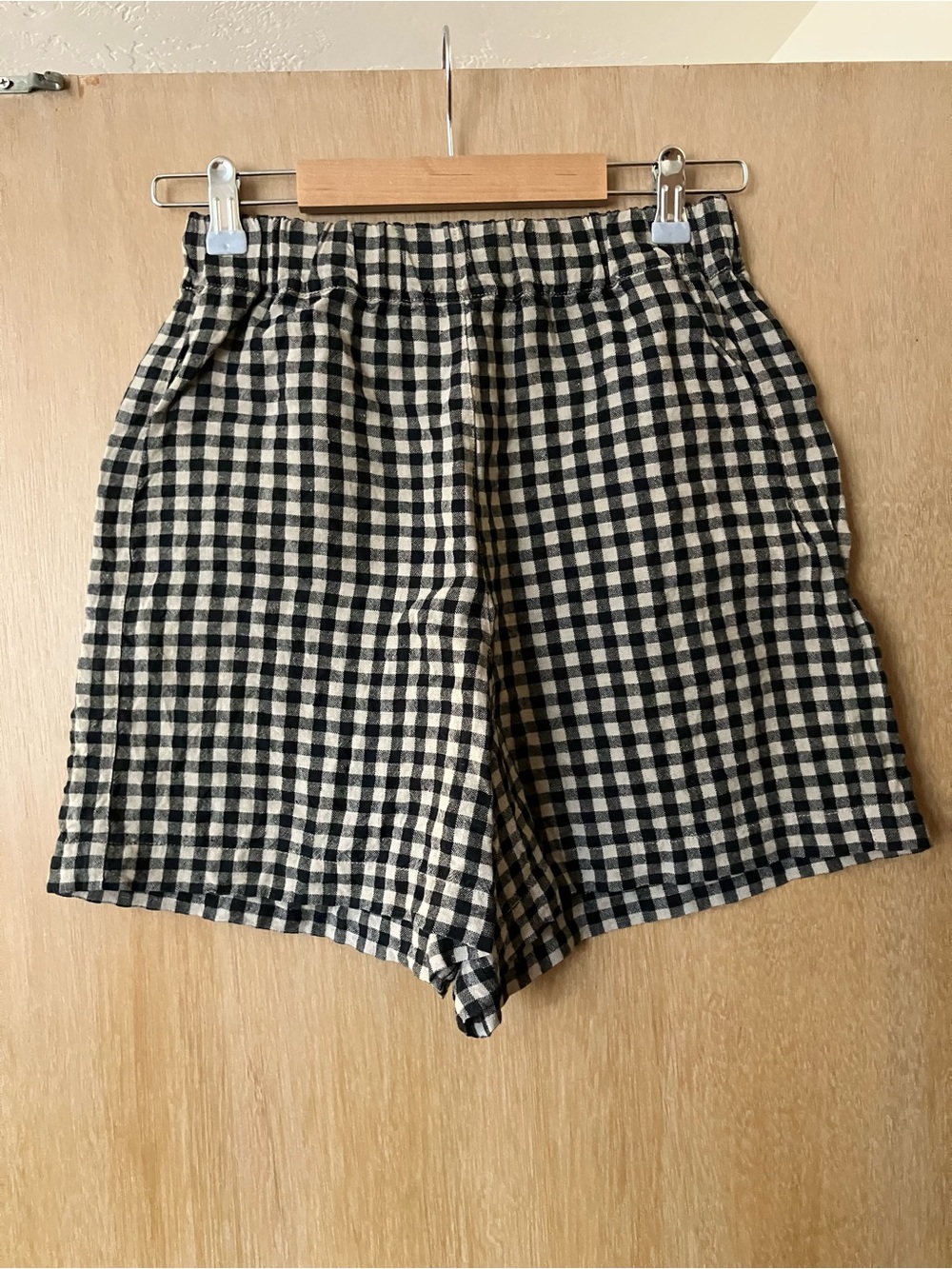 NPL Main Shorts in Mid Sand Gingham